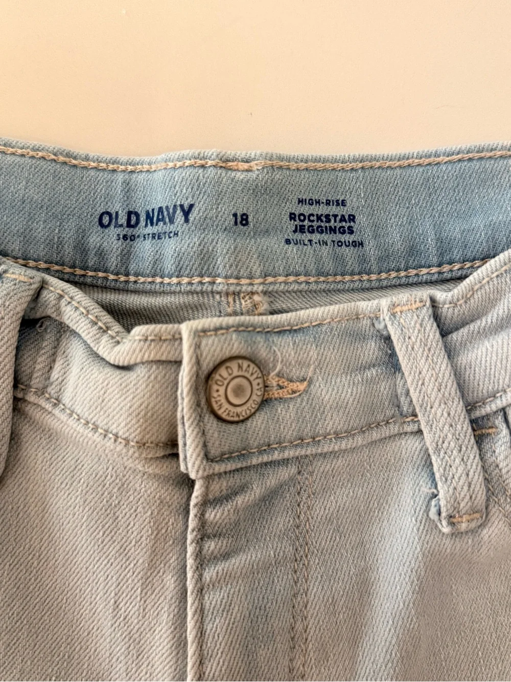 Old Navy Girls Size 18 High Rise Rockstar Jeggings Light Wash Jeans